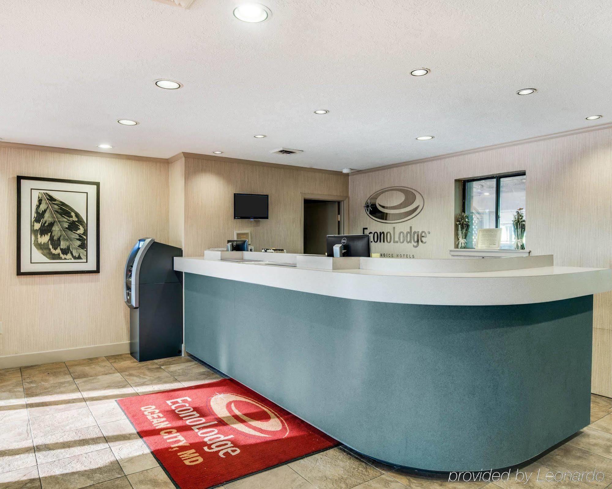 Quality Inn & Suites Oceanblock Ocean City Exterior photo